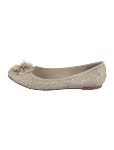 Pre-owned Saks Fifth Avenue Floral Print Flats In Neutral