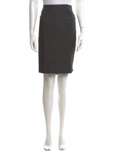 Pre-owned Saks Fifth Avenue Knee-length Skirt In Gray