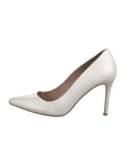 Pre-owned Saks Fifth Avenue Leather Pumps In White