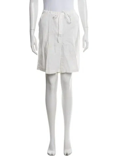Pre-owned Saks Fifth Avenue Linen Knee-length Shorts In White