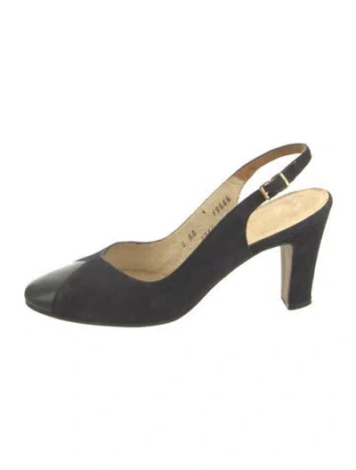 Pre-owned Saks Fifth Avenue Suede Slingback Pumps In Black