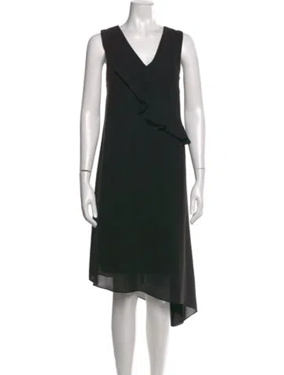 Pre-owned Saks Fifth Avenue V-neck Knee-length Dress In Black