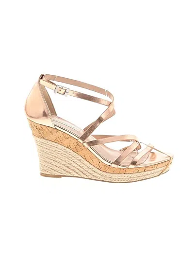 Pre-owned Saks Fifth Avenue Wedges In Gold