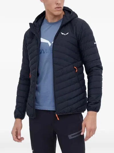 Salewa 브렌타 후드 패딩 재킷 In Black