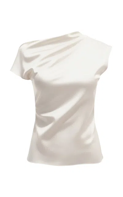 Salon 1884 Moda Operandi In White