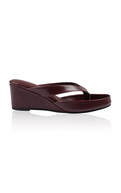Salondeju Frame Wedge Mule In Burgundy