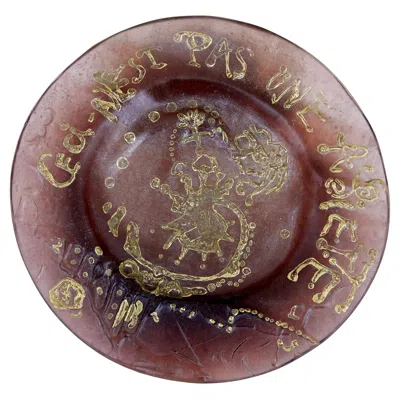 Pre-owned Salvador Dali Ceci N'est Pas Une Assiette Art Plate In Brown