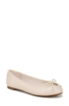 Sam & Libby Women's Callan Ballet Flats In Vanilla Bean