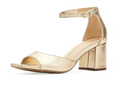 Sam & Libby Leanne In Gold