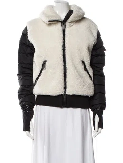 Pre-owned Sam Down Jacket In White
