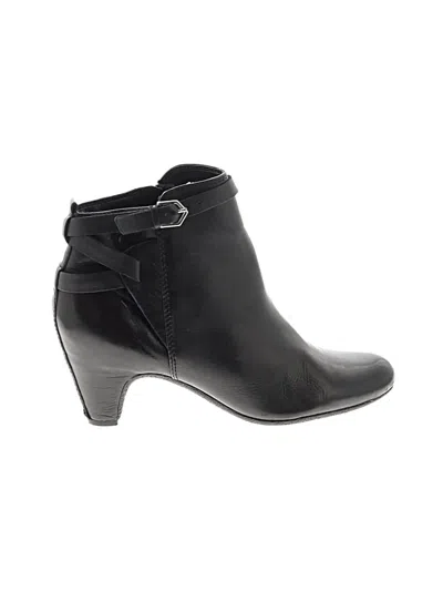 Pre-owned Sam Edelman Ankle Boots In Black
