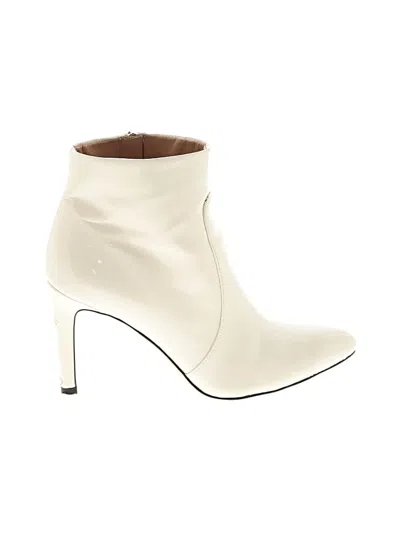 Pre-owned Sam Edelman Ankle Boots In Ivory