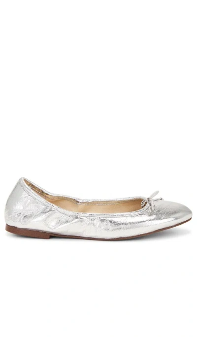 Sam Edelman Felicia Flat In Soft Silver