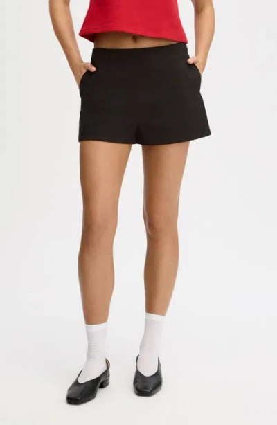 Sam Edelman Front Seam Shorts In Black