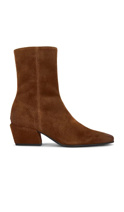 Sam Edelman Harmony Boot In Brown