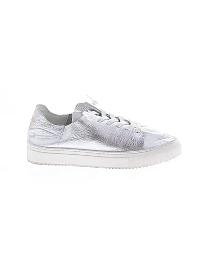 Pre-owned Sam Edelman Sneakers In Silver