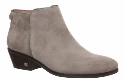 SAM EDELMAN WOMEN'S PETTY ANKLE BOOTIE IN GREY