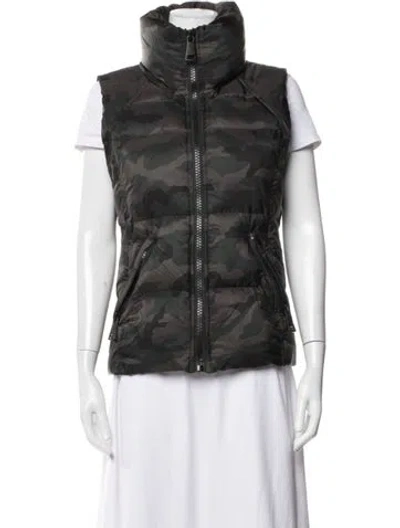 Pre-owned Sam Nylon Camouflage Print Vest In Green
