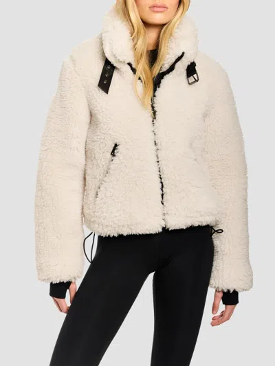 Sam Women's Valley Chunky Sherpa Jacket In Black