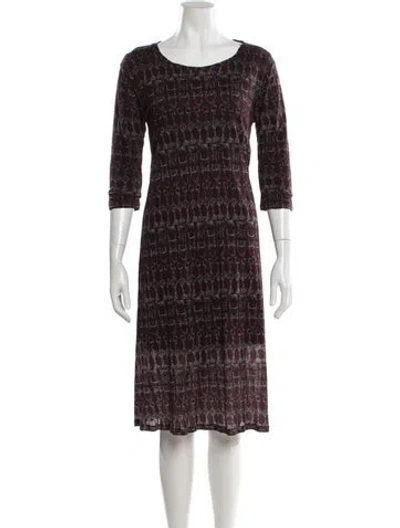 Pre-owned Samantha Sung Printed Knee-length Dress In Burgundy