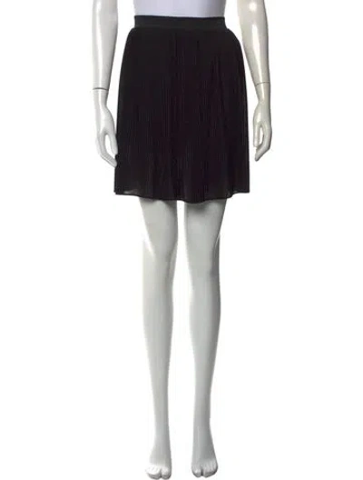 Pre-owned Samsoe & Samsoe Pleated Accents Mini Skirt In Black