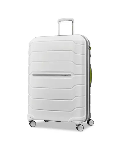 Samsonite Freeform 29.5" Check-in Expandable Hardside Spinner In White