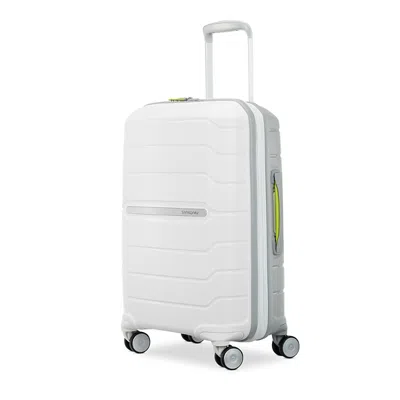 Samsonite Freeform Hardside 21 Spinner In Gray