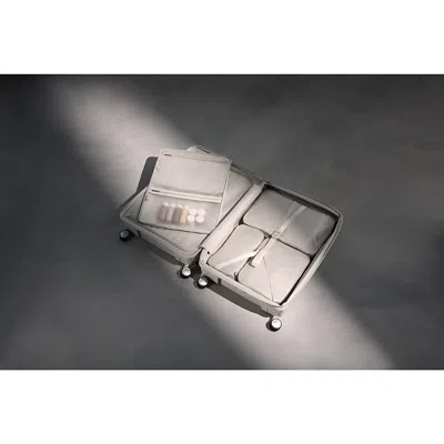 Samsonite Paralux Expandable Large Spinner Suitcase In Gray
