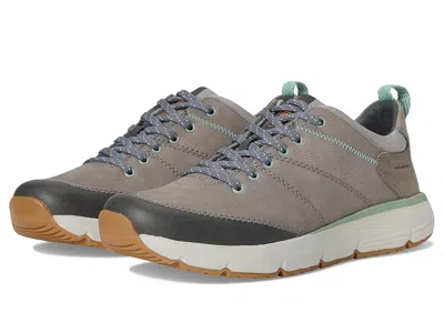 Samuel Hubbard Camino Walker In Gray