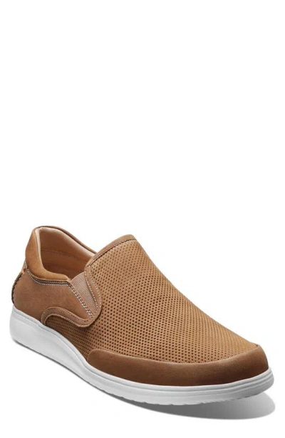 Samuel Hubbard Featherlight Olema Slip-on Sneaker In Nutmeg Nubuck