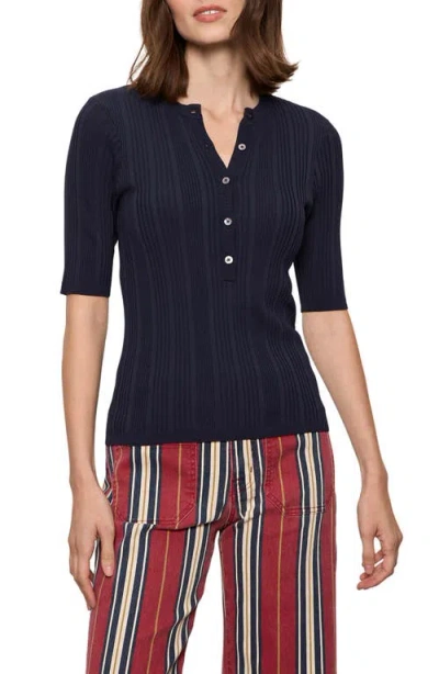 Sanctuary Air Of Ease Half Sleeve Top In Blue