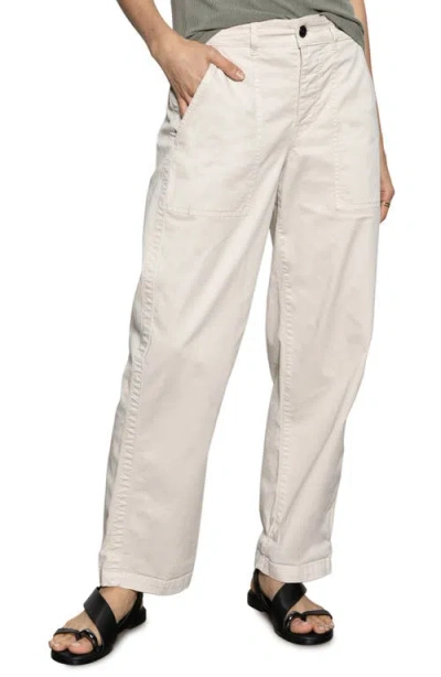 Sanctuary Cruiser Stretch Cotton Barrel Chinos In Light Oat