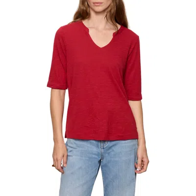 Sanctuary Dolce Notch Neck Top In Red