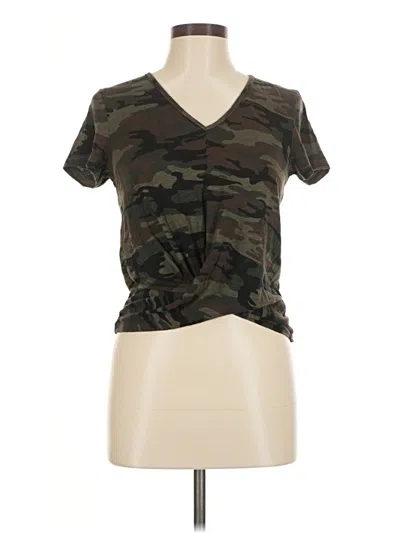 Pre-owned Sanctuary Short Sleeve Top Green Camo Pattern V Neck Tops