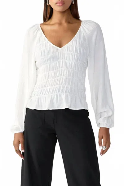 Sanctuary Still The One V-neck Top In Milk In White