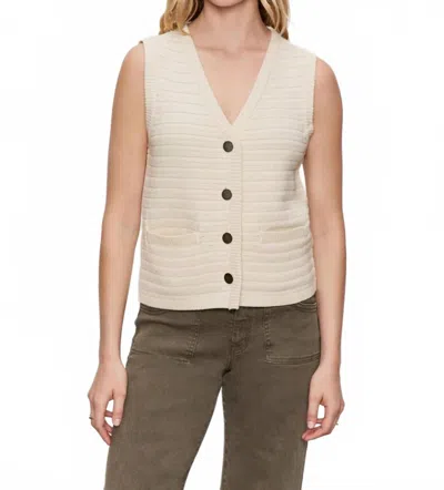 SANCTUARY TEXTURED SWEATER VEST IN MACRAME