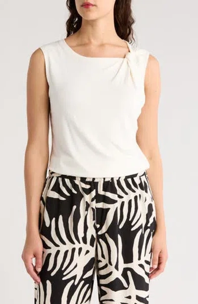 Sanctuary Twist Crewneck Tank In Milk