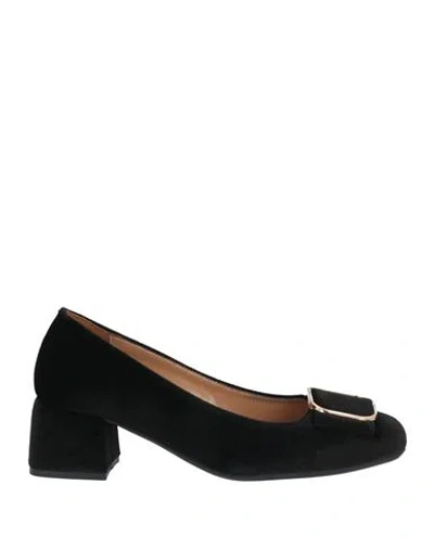 Sandia Woman Pumps Black Size 6 Textile Fibers In Black