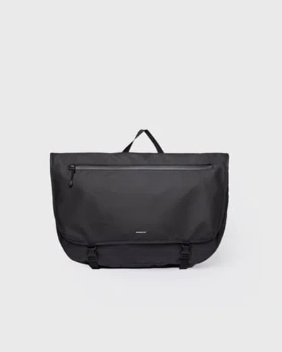 Sandqvist Stream Messenger In Black
