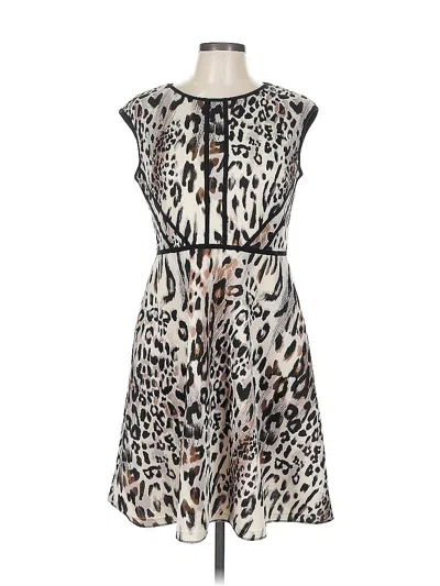 Pre-owned Sandra Darren Casual Dress In White