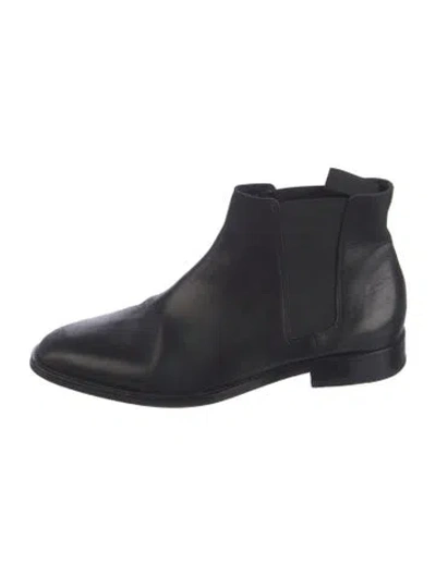 Pre-owned Sandro Leather Chelsea Boots In Black