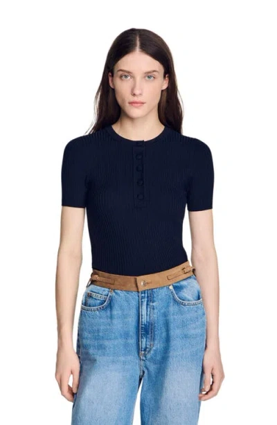 Sandro Ribbed Short-sleeved Sweater In Blue