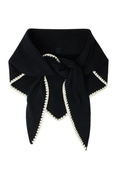Sandro Ribbed Wool Scarf In Black