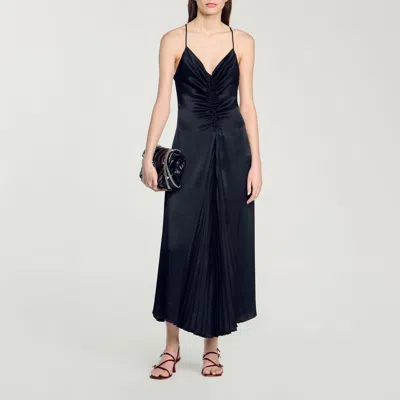 Sandro Robe Longue Satinée In Blue