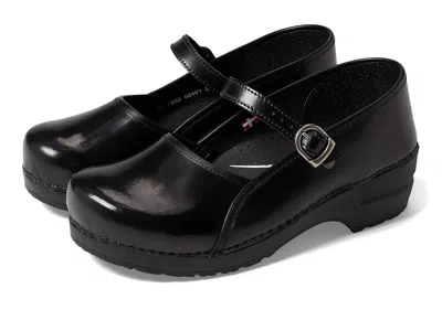 Sanita Clare In Black