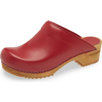 Sanita Lotte Clog In Red