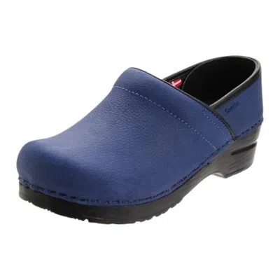 Sanita Women's Professional Oil Closed Leather Clog In Navy In Blue