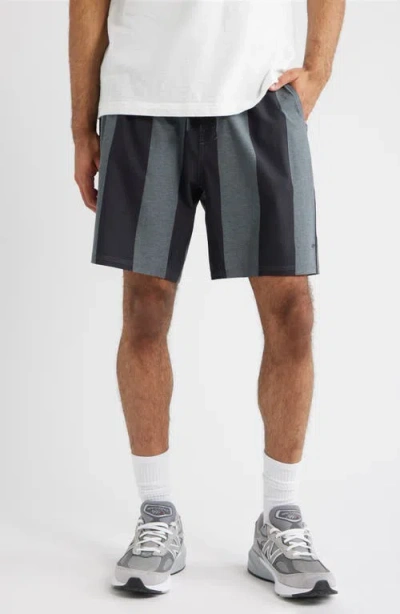 Santo Studio Tempo Tech Shorts In Black