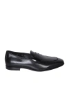 SANTONI CRAFTED FROM PREMIUM GLOSSY LEATHER LOAFER