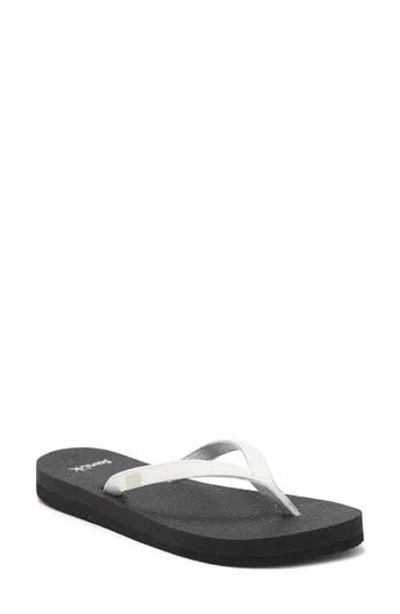 Sanuk Yoga Coral Flip Flop In White